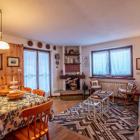 شقة Joivy Family Apartment, Near Lifts, In