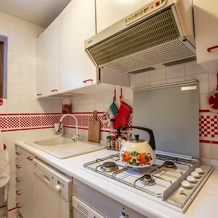 Joivy Family Apartment, Near Lifts, In *