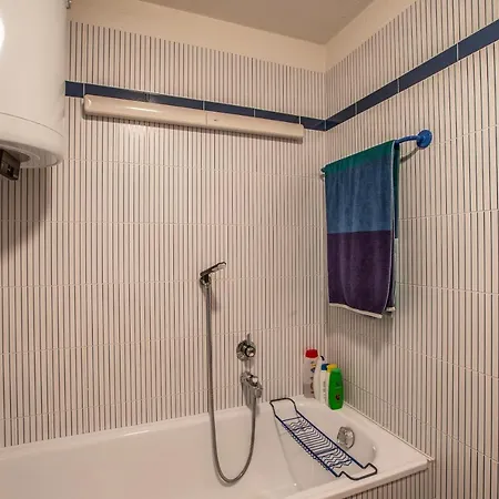 Joivy Family Apartment, Near Lifts, In شقة كورمايور