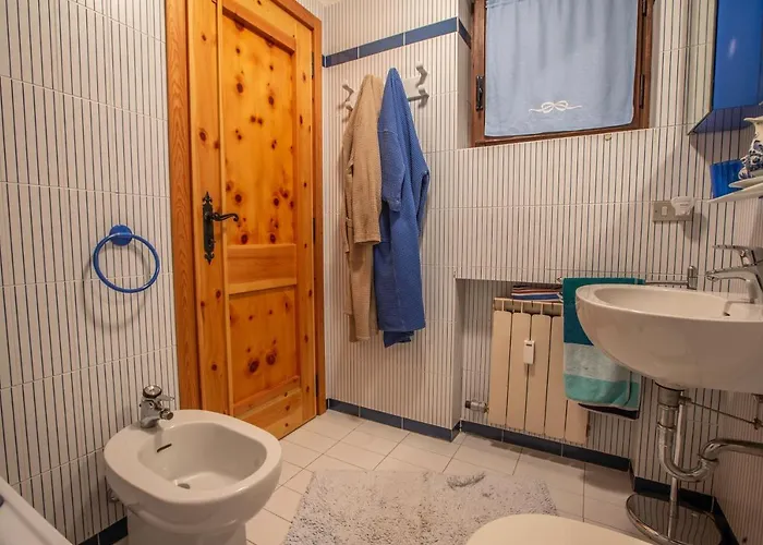 Joivy Family Apartment, Near Lifts, In 아파트 쿠르마예